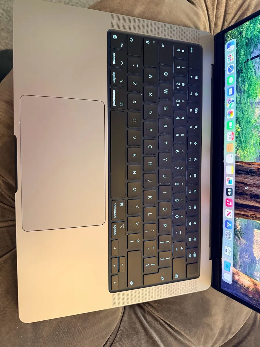 Apple MacBook M1 Pro 14” 16Gb RAM 512Gb SSD - Image 4