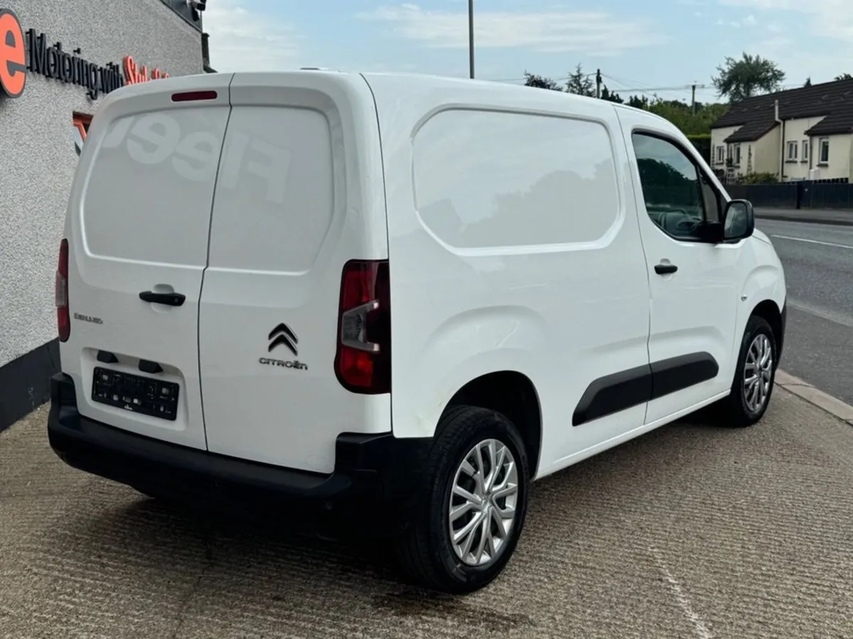 1.5 BlueHDi 1000 Enterprise M Pro Panel Van 5dr Di - Image 4