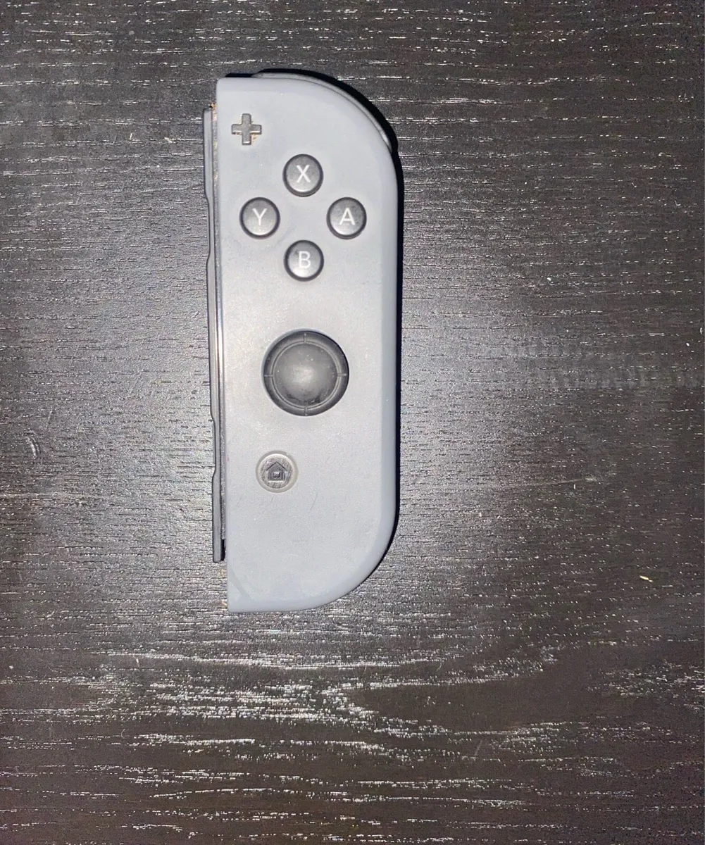 Nintendo switch right joycon - Image 1