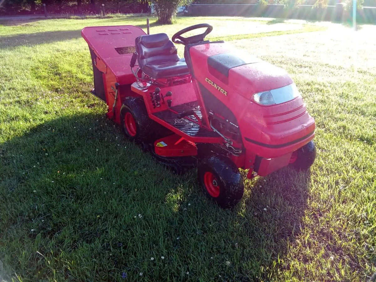 Countax ride on mower - Image 2
