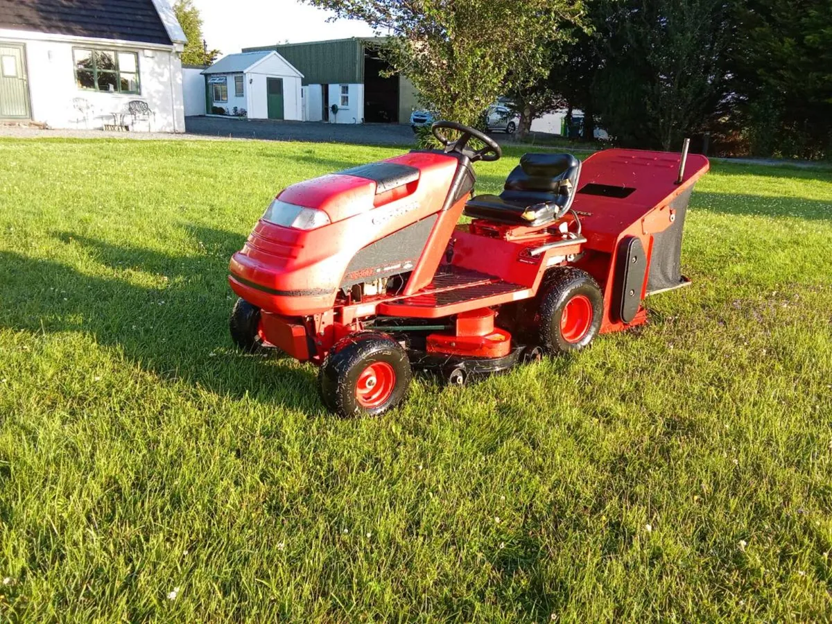 Countax ride on mower - Image 4