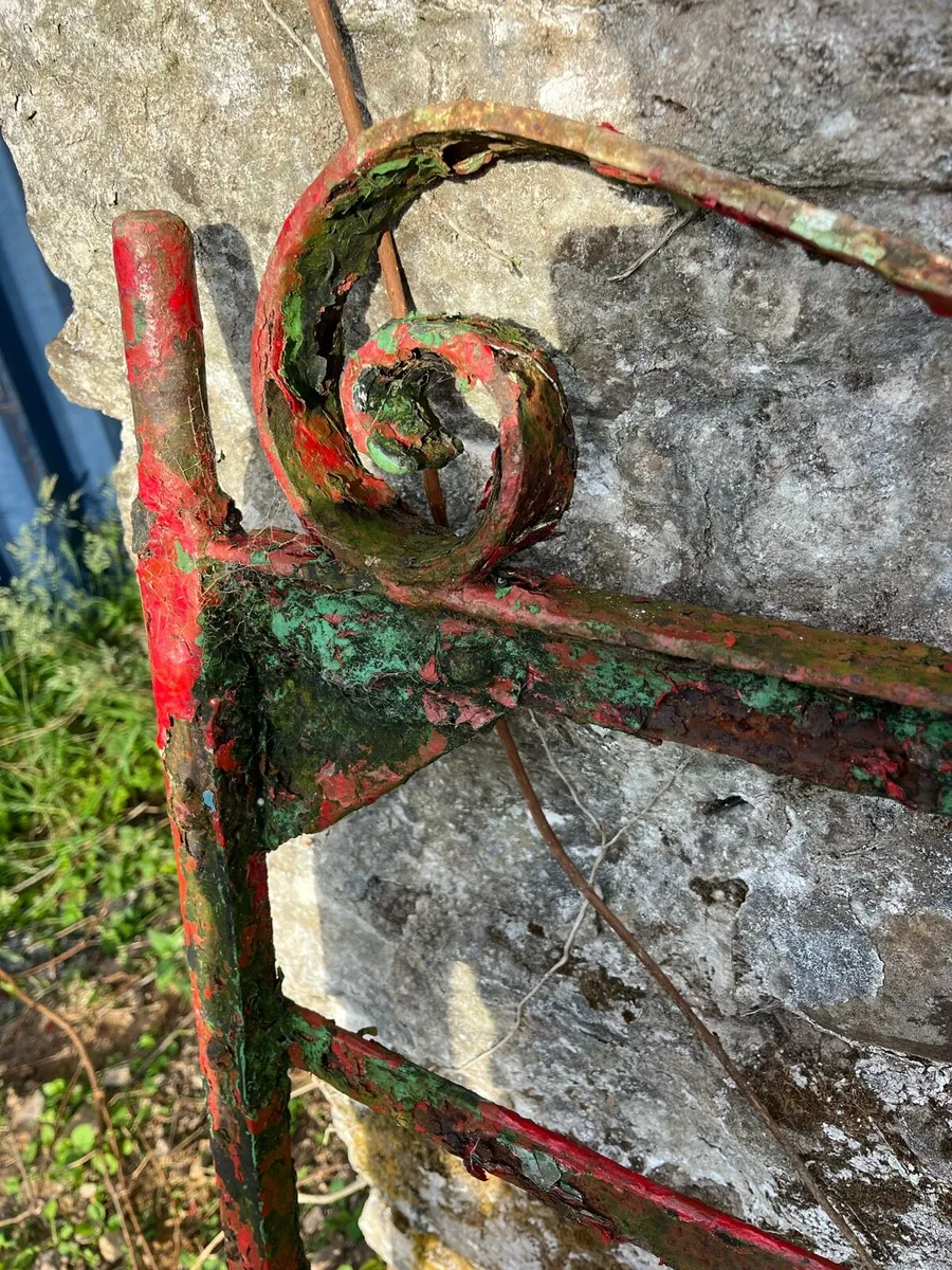 Forged gates 4 foot’6 - Image 2