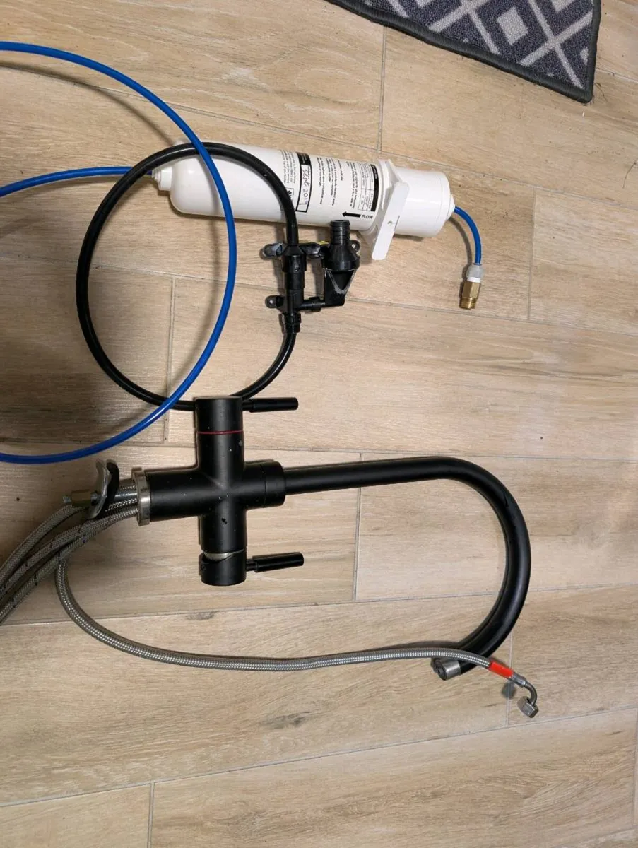 Abode Pronteau 3-in-1 Boiling Water Tap (Matt Blac - Image 4