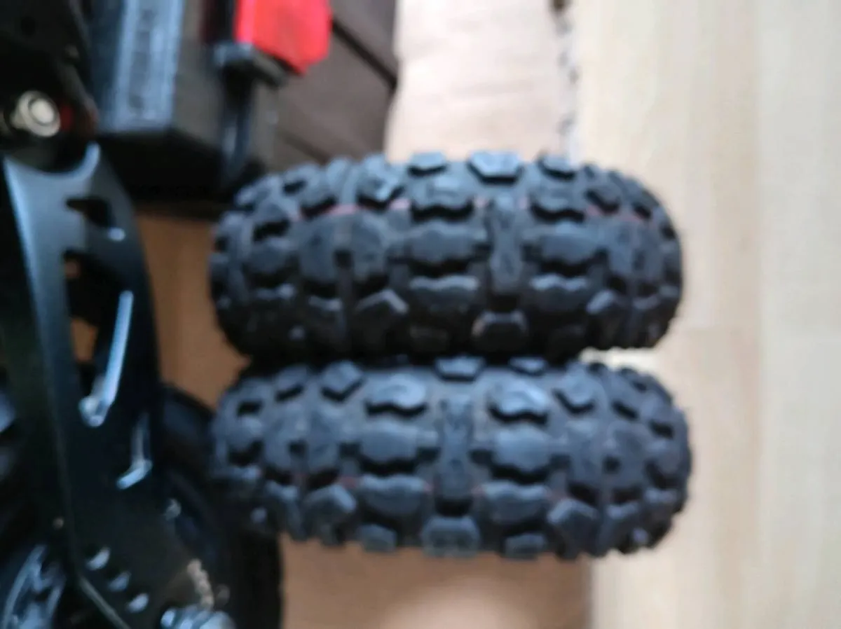 Tyres 10" Sets of Hybrid/Road/Extra Wide -Delivery - Image 2
