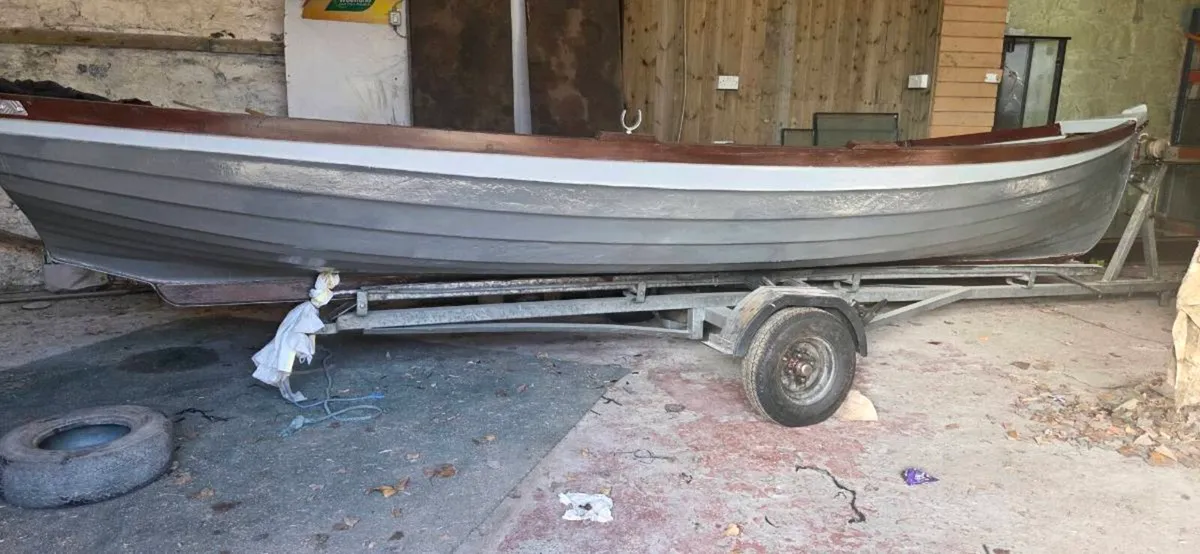 19ft Burke Boat and trailer - Image 4