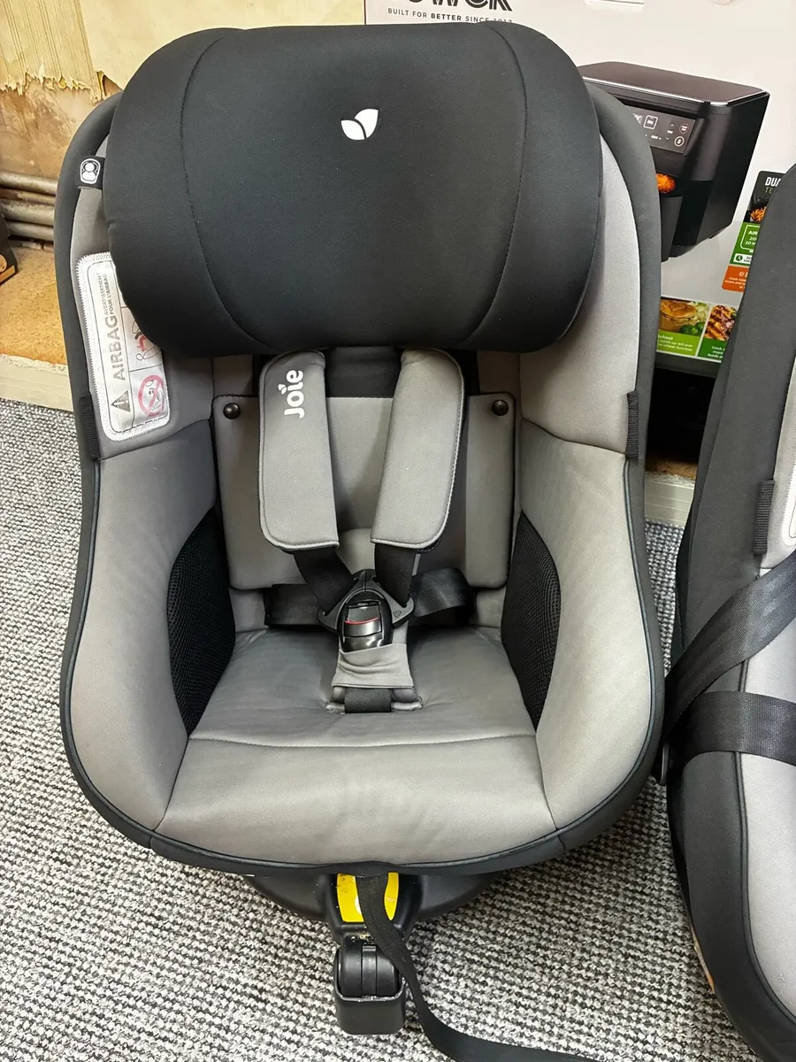 Joie 360 car seats - Image 2