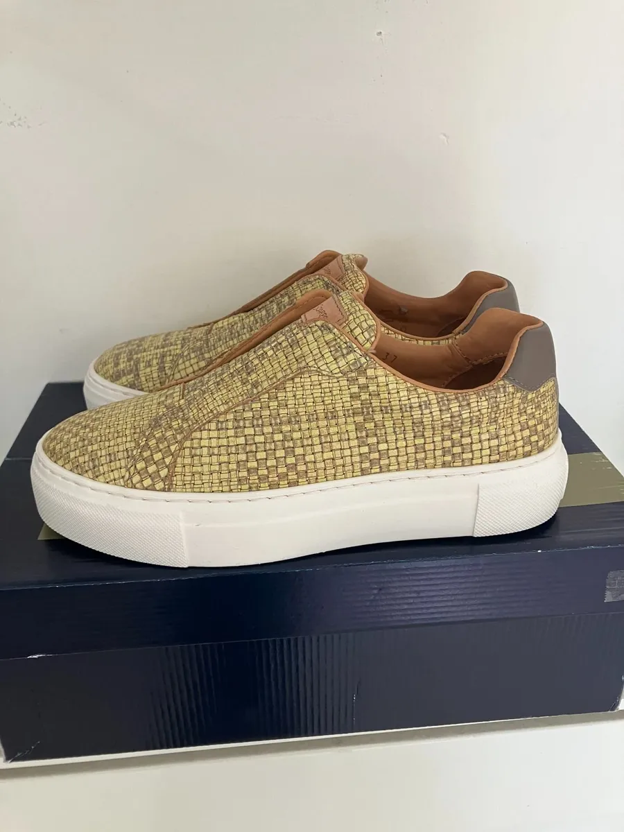 New Carl Scarpa Melize Platform Trainers Size UK4 - Image 1