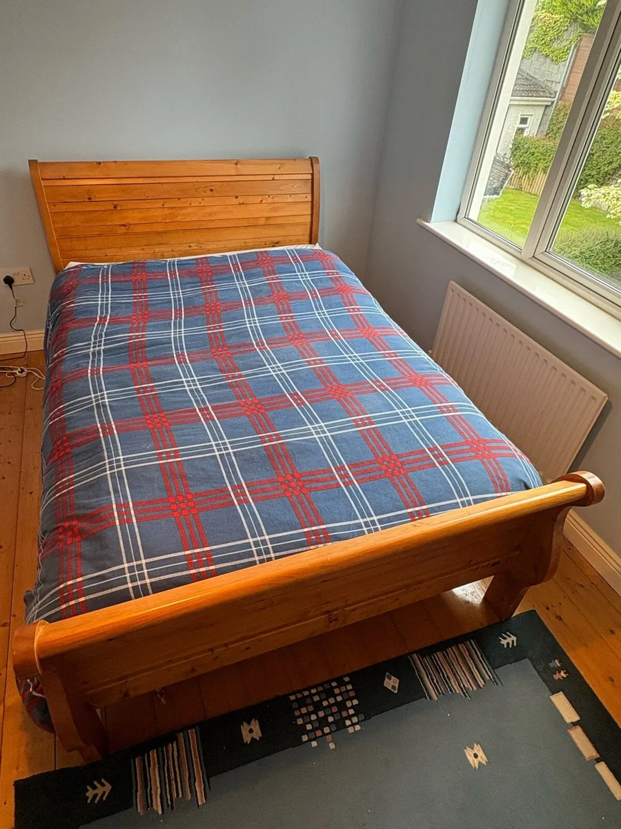 Bed - Image 1