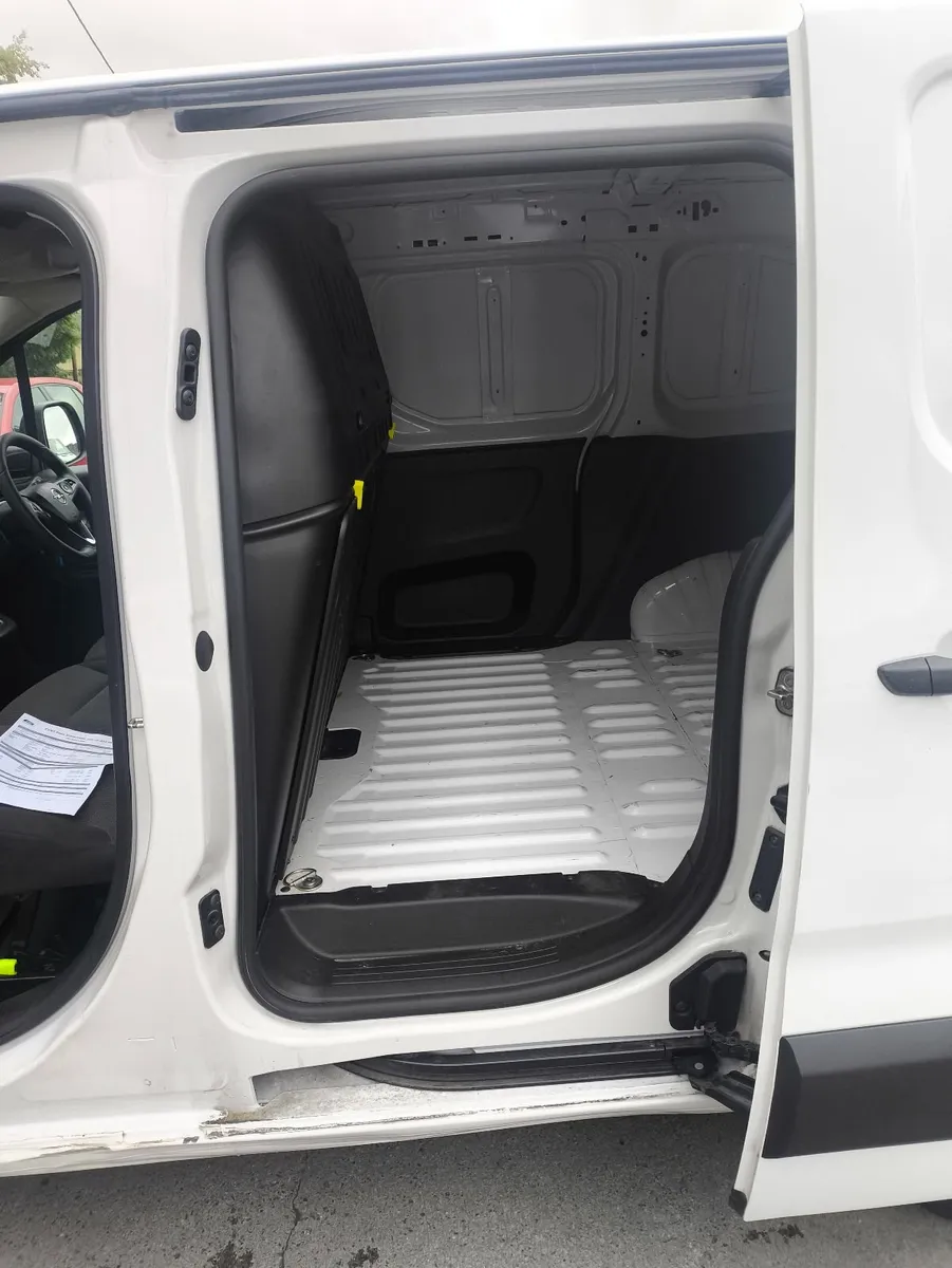 Opel Combo 2023 comfort trim - Image 3