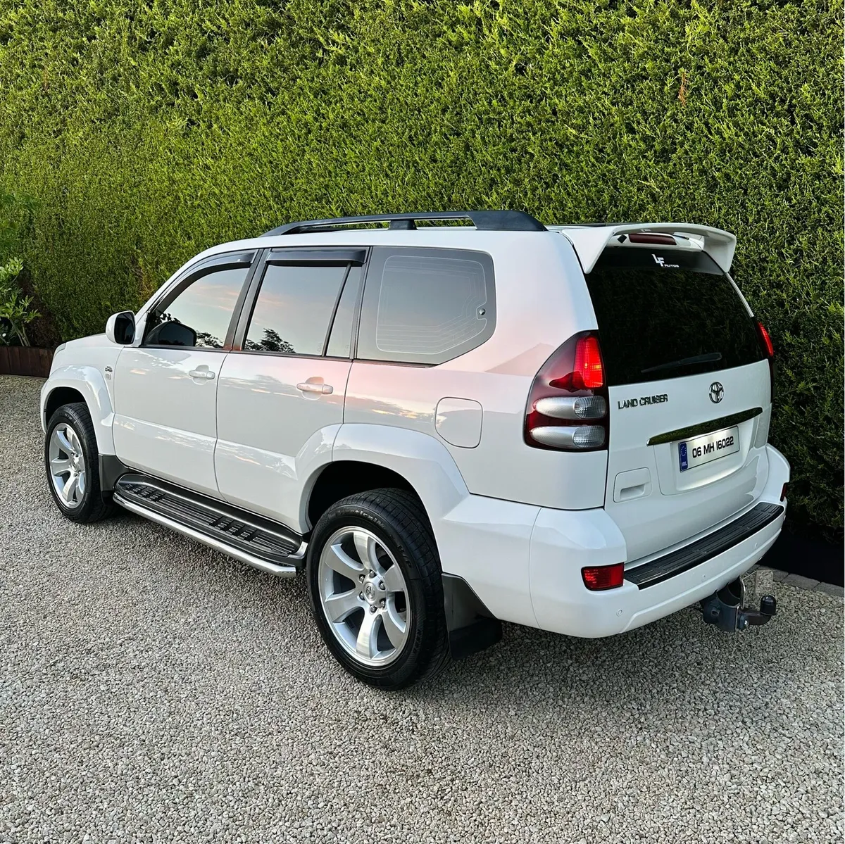 Toyota Landcruiser LC5 - Image 4