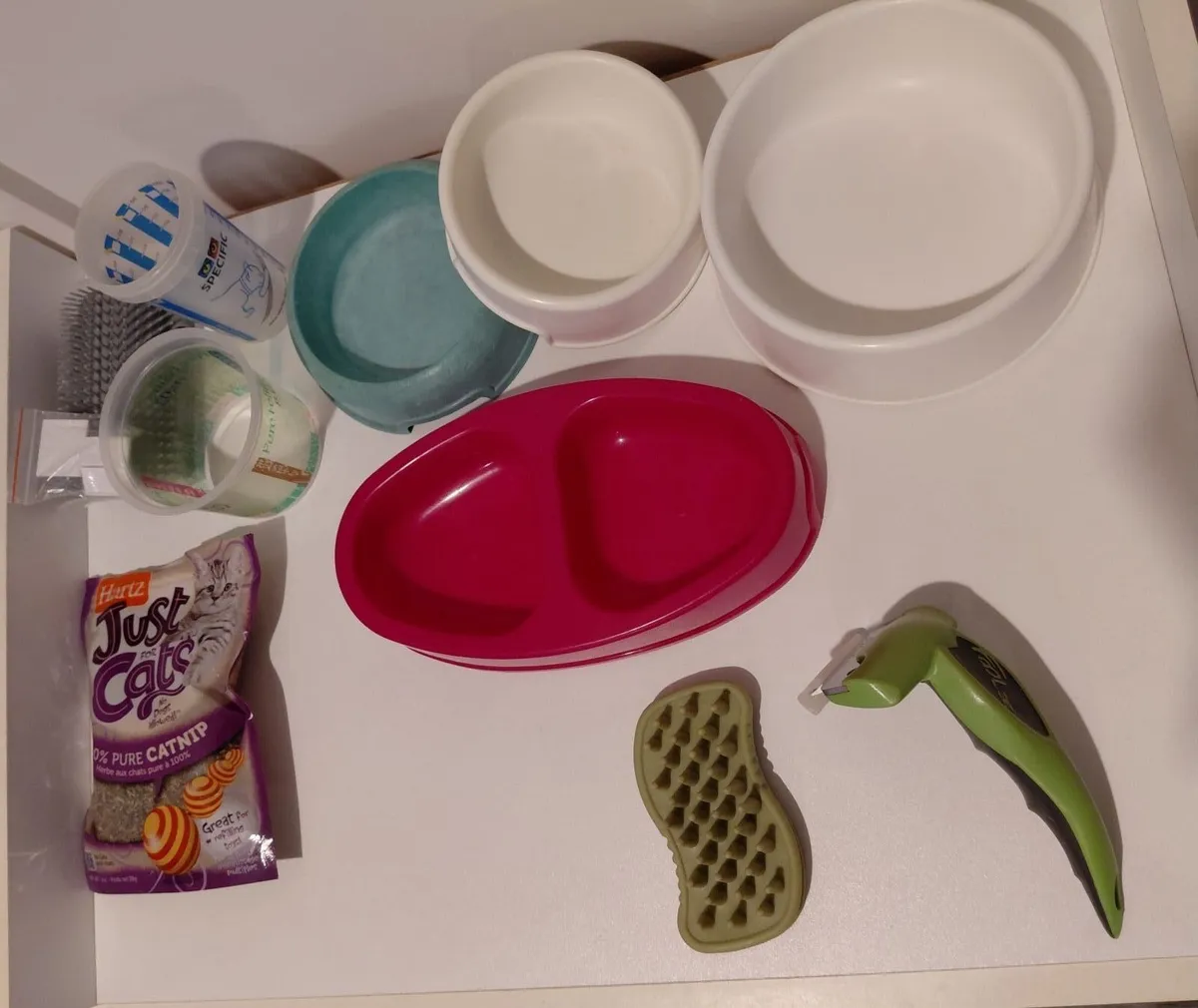 Cats items (see all photos) - Image 1