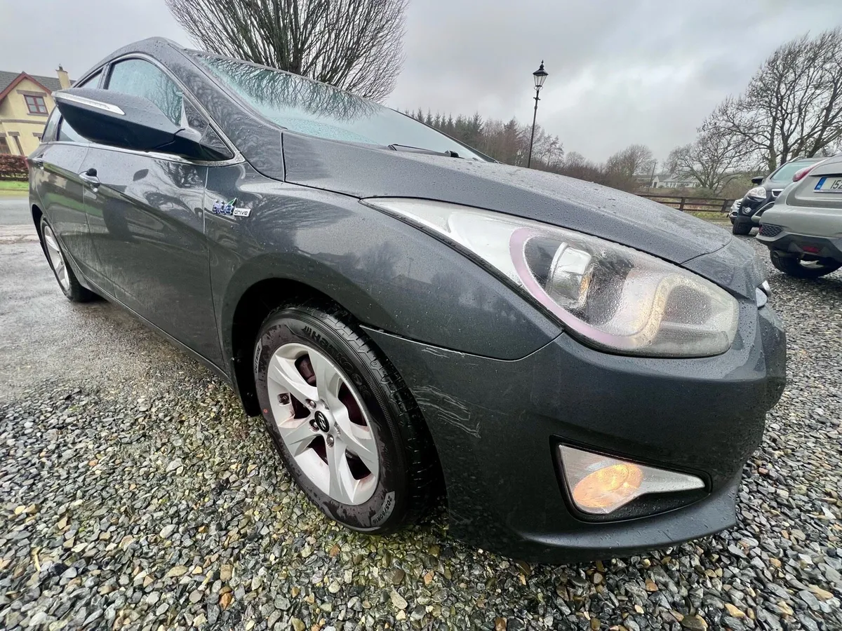 141 Hyundai i40 Estate 1.7d Swap Van - Image 3