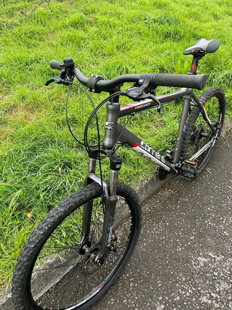 Carrera Vengance mountain bike. - Image 2