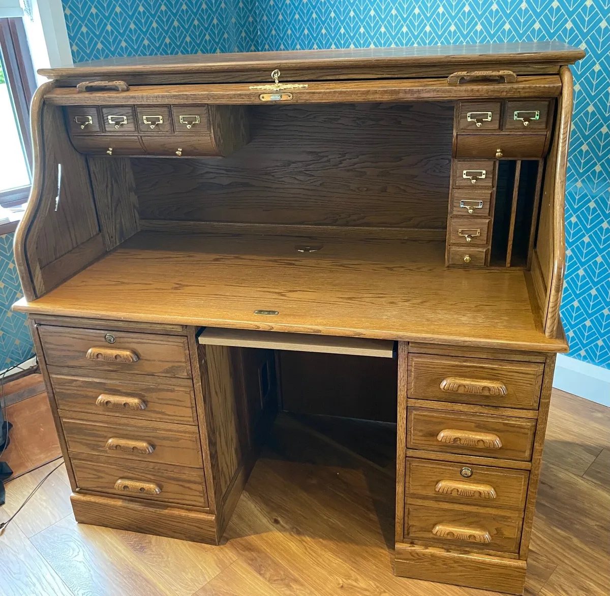 Roll top desk - Image 1