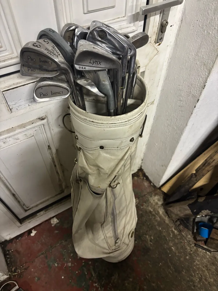 Golf clubs and bag - Image 2