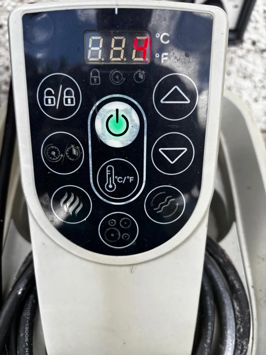 Pump for lazy spa hot tub - Image 2