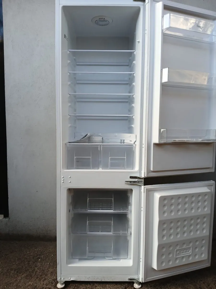 EX DISPLAY BRAND NEW INTEGRETED FRIDGE AND FREEZER - Image 3