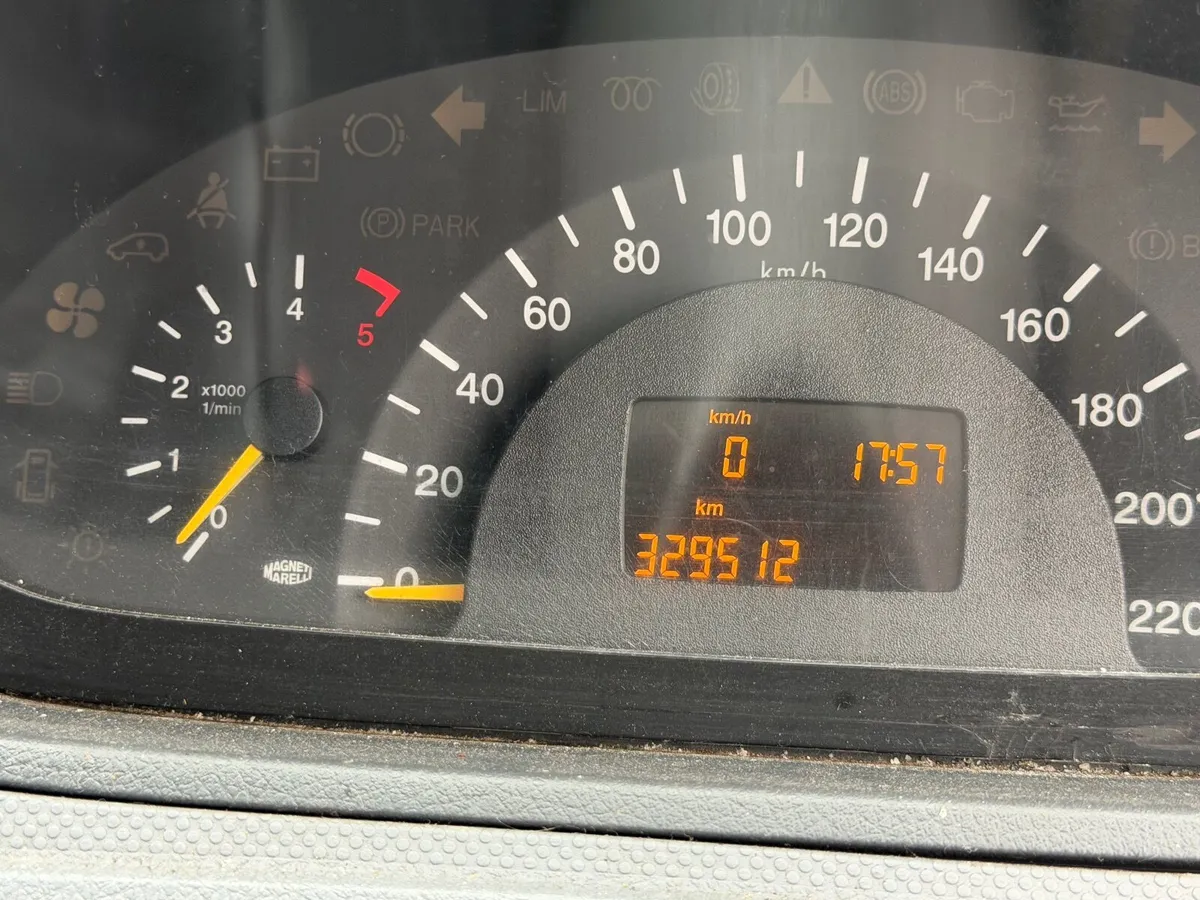 Mercedes-Benz Vito 2006 - Image 2