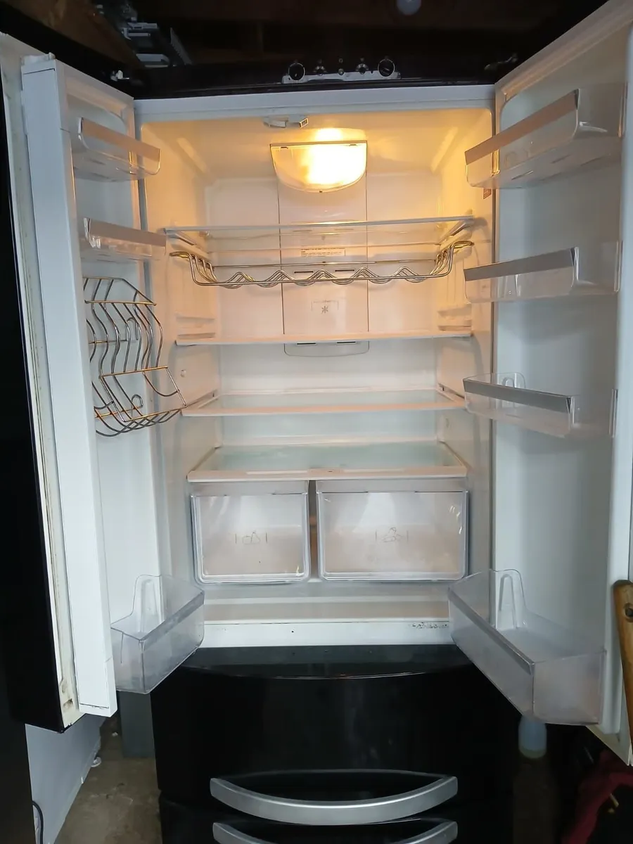AMERICAN FRIDGE AND FREEZER WHIT FRENCH DOOR - Image 2