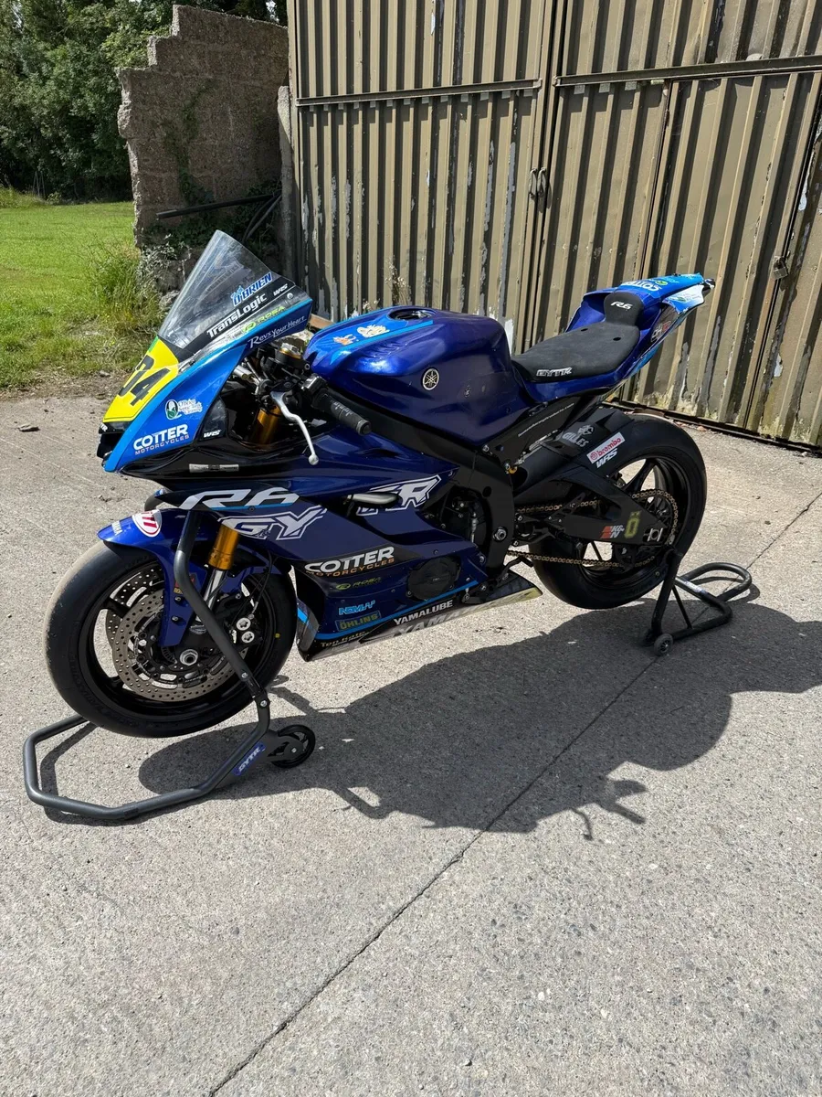 Yamaha R6 Race bike - Image 3