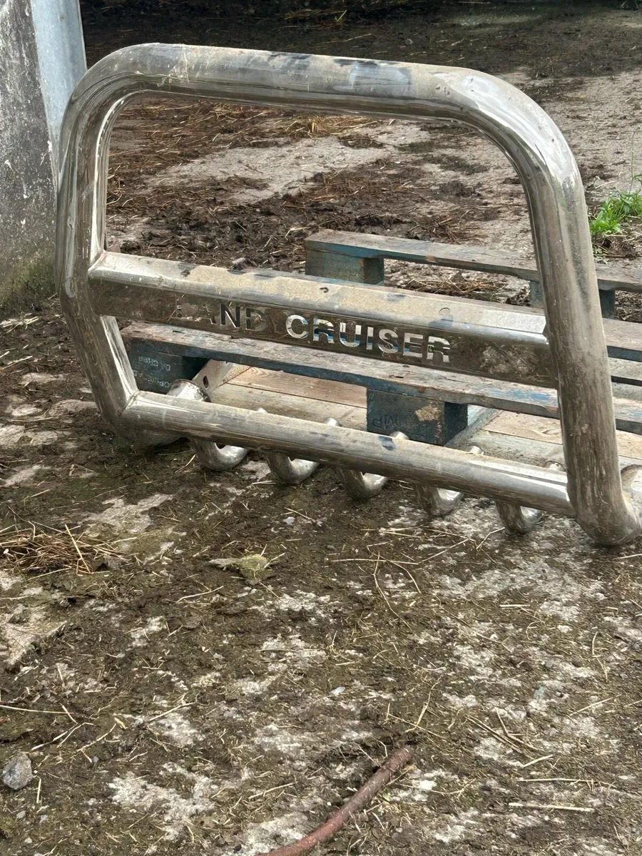 Landcruiser a bar - Image 1