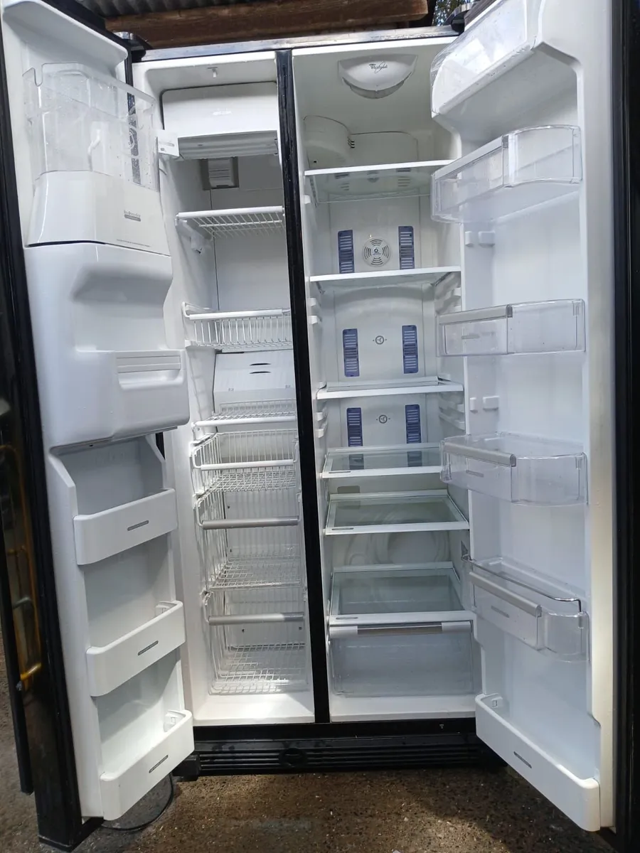 VERY BIG AMERICAN FRIDGE AND FREEZER - Image 3