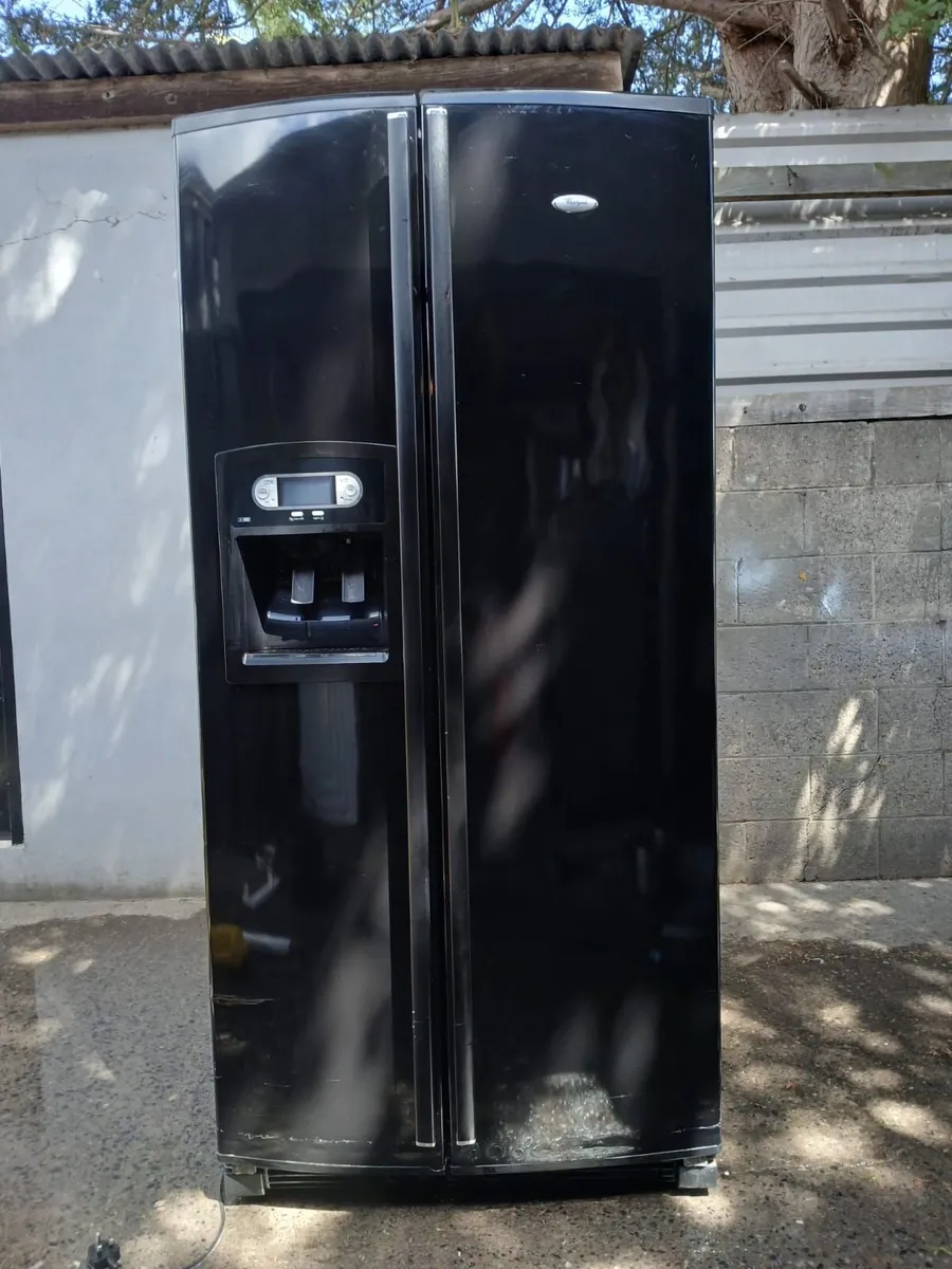 VERY BIG AMERICAN FRIDGE AND FREEZER - Image 4
