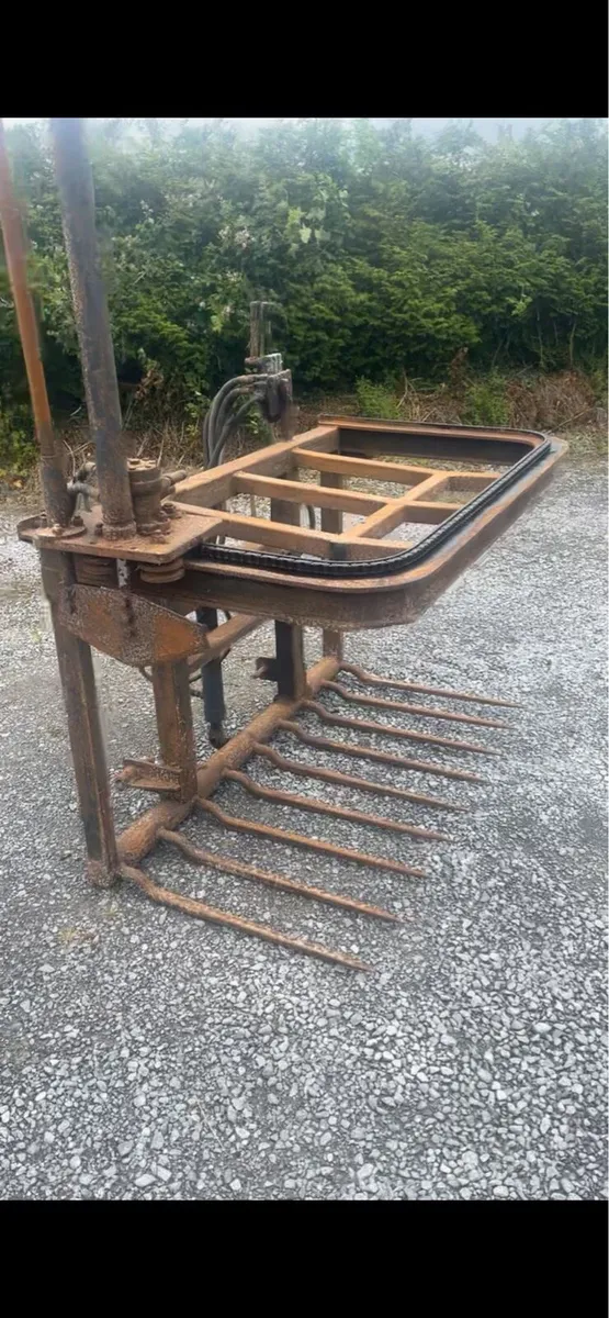 Silage block cutter - Image 1