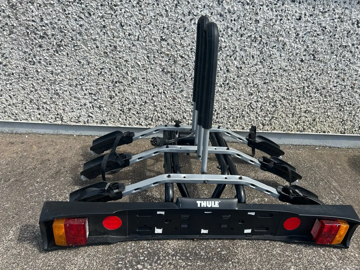 Thule 3 Bike Towbar Carrier - Image 1