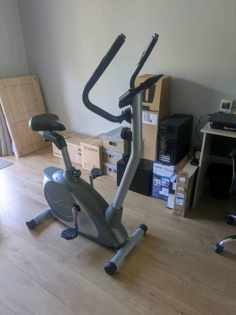 Vivo exercise bike - Image 1