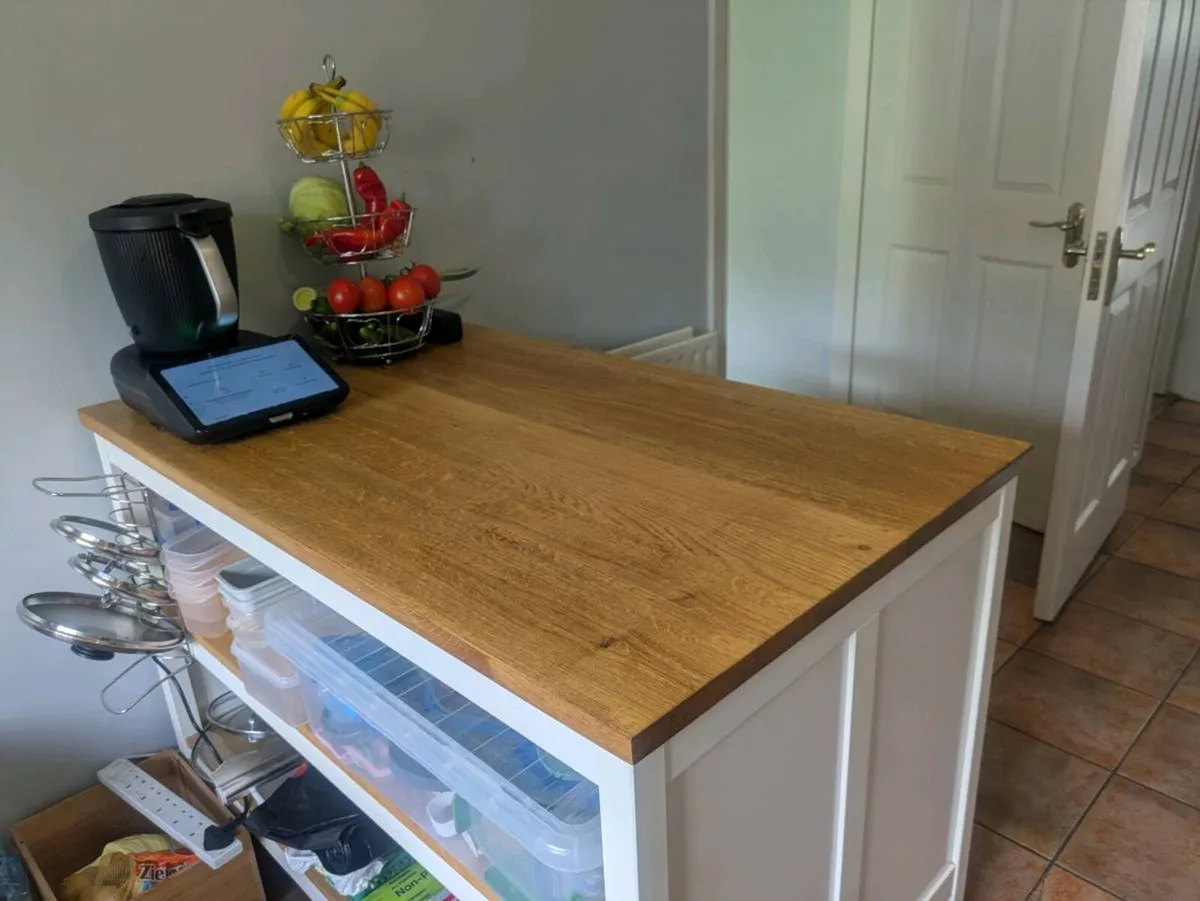 Kitchen island - Image 2