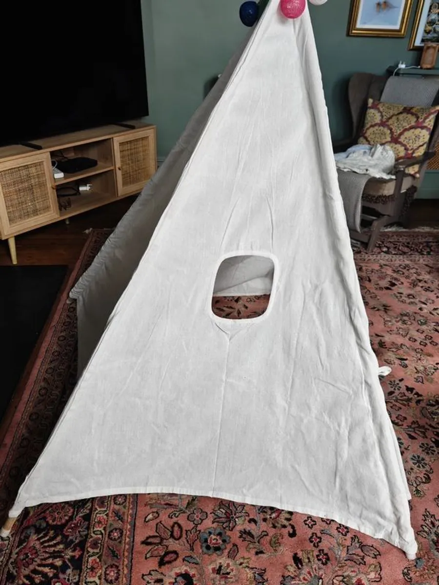 Children's teepee with lights - Image 2