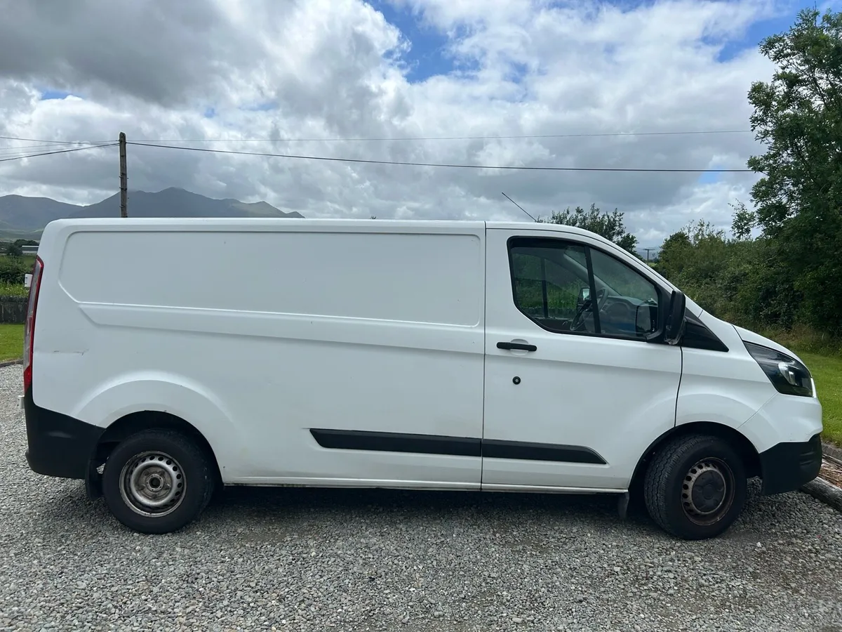 Ford Transit Custom - Image 2
