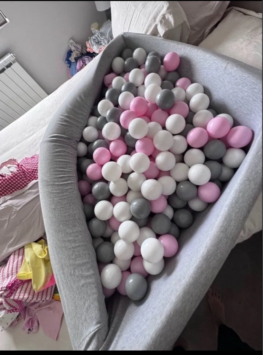 Ball pit