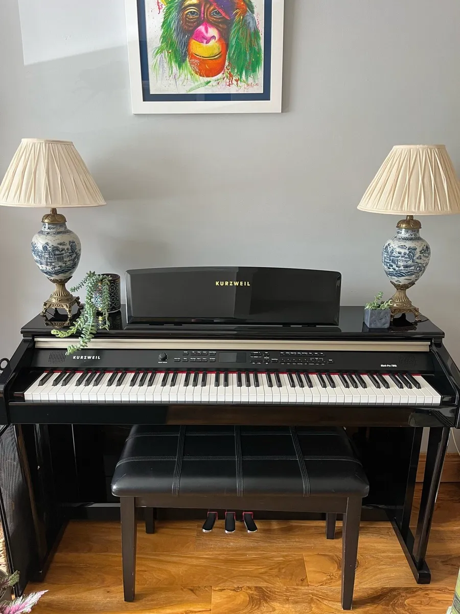 Kurzweil electric piano - Image 1