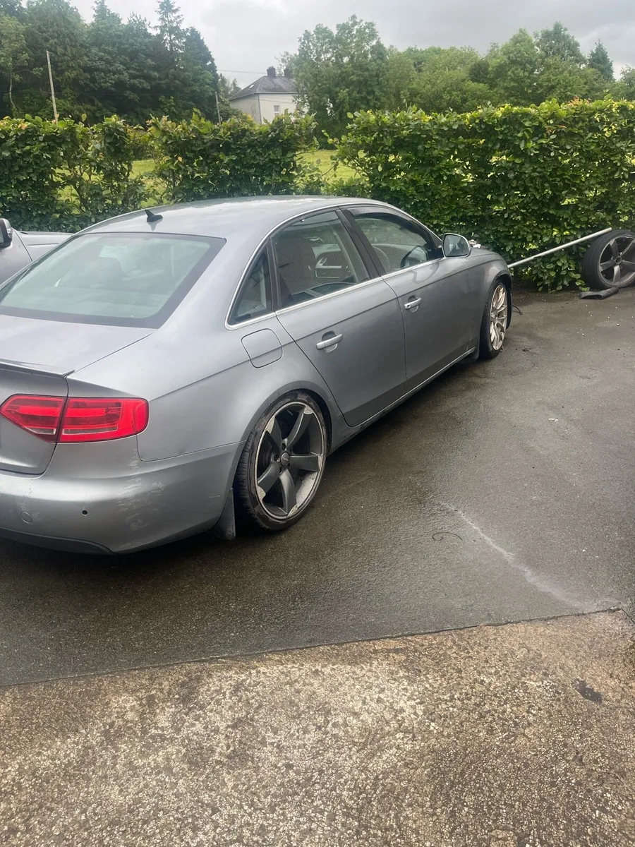 2008 a4 - Image 1