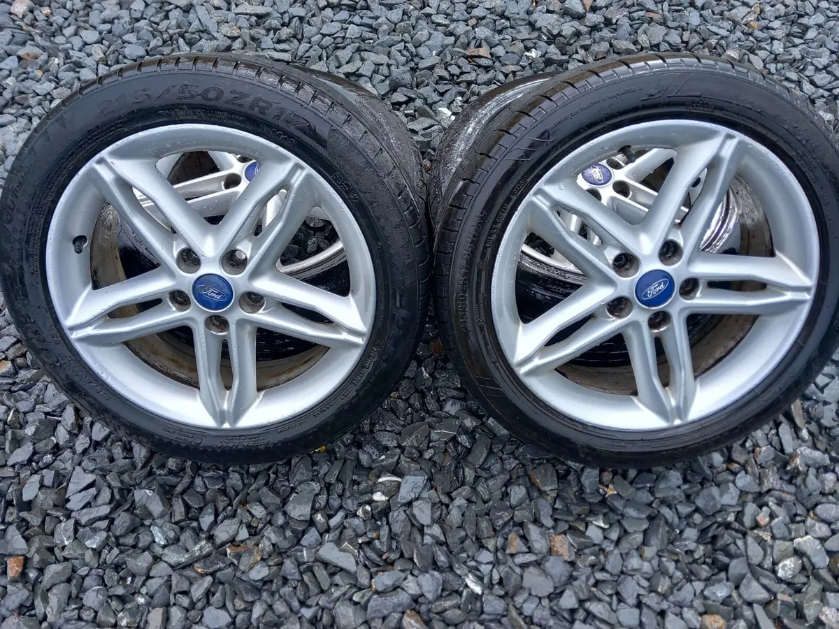 17inch  5x108 Genuine Ford Focus Alloys - Image 1