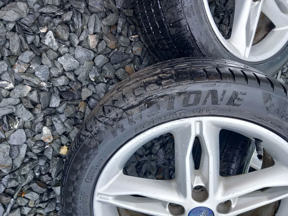 17inch  5x108 Genuine Ford Focus Alloys - Image 4