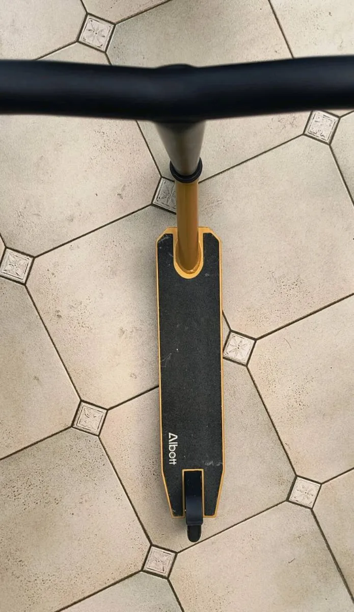 Stunt Scooter - Image 2