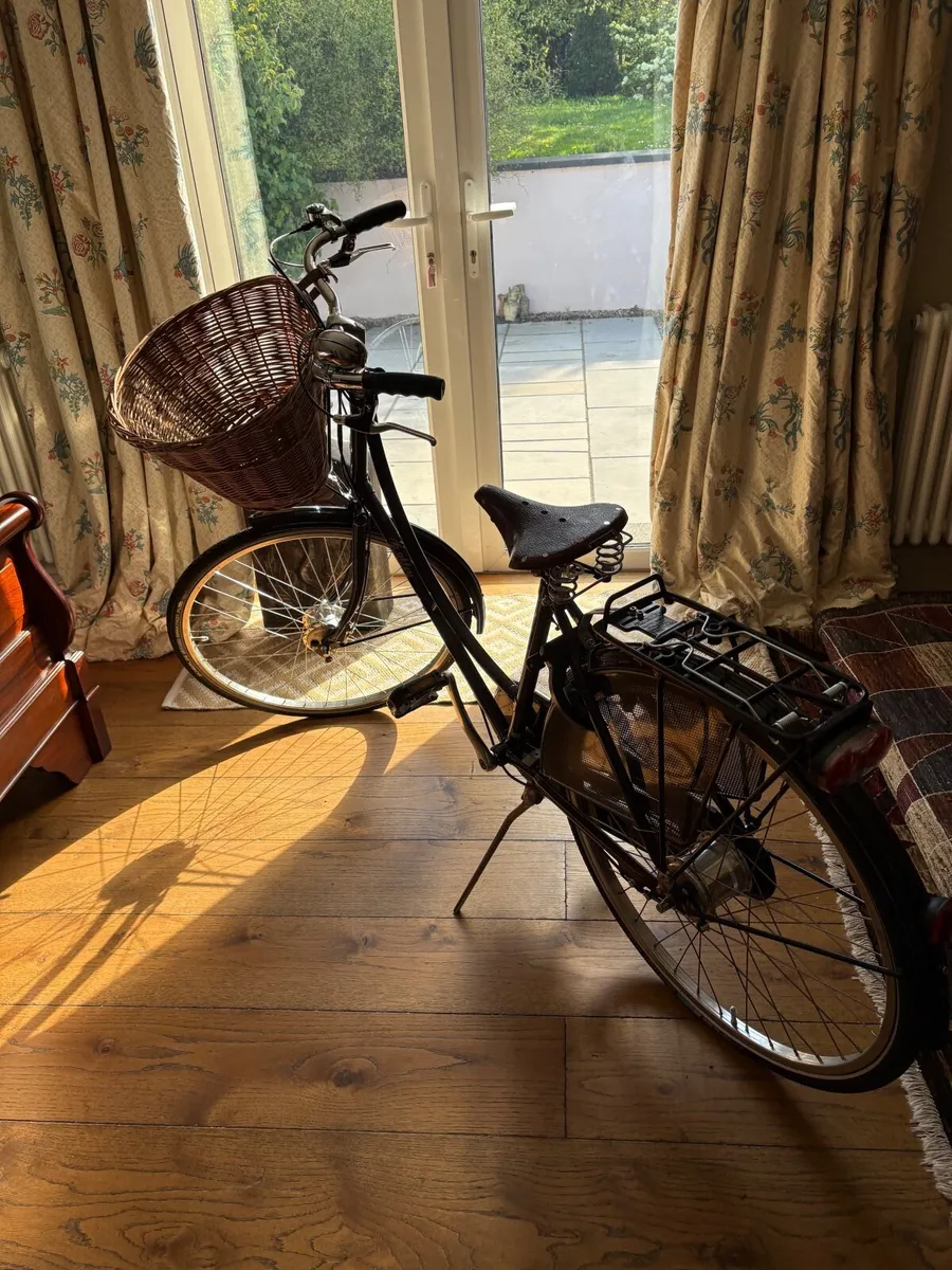 Ladies Pashley Princess Bicycle - Image 3