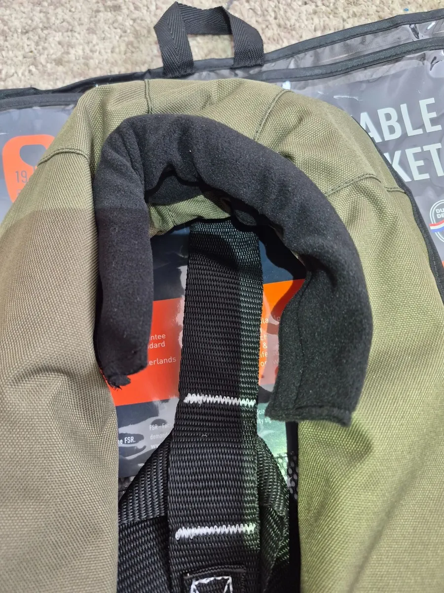 Besto 165N manual lifejacket - Image 2