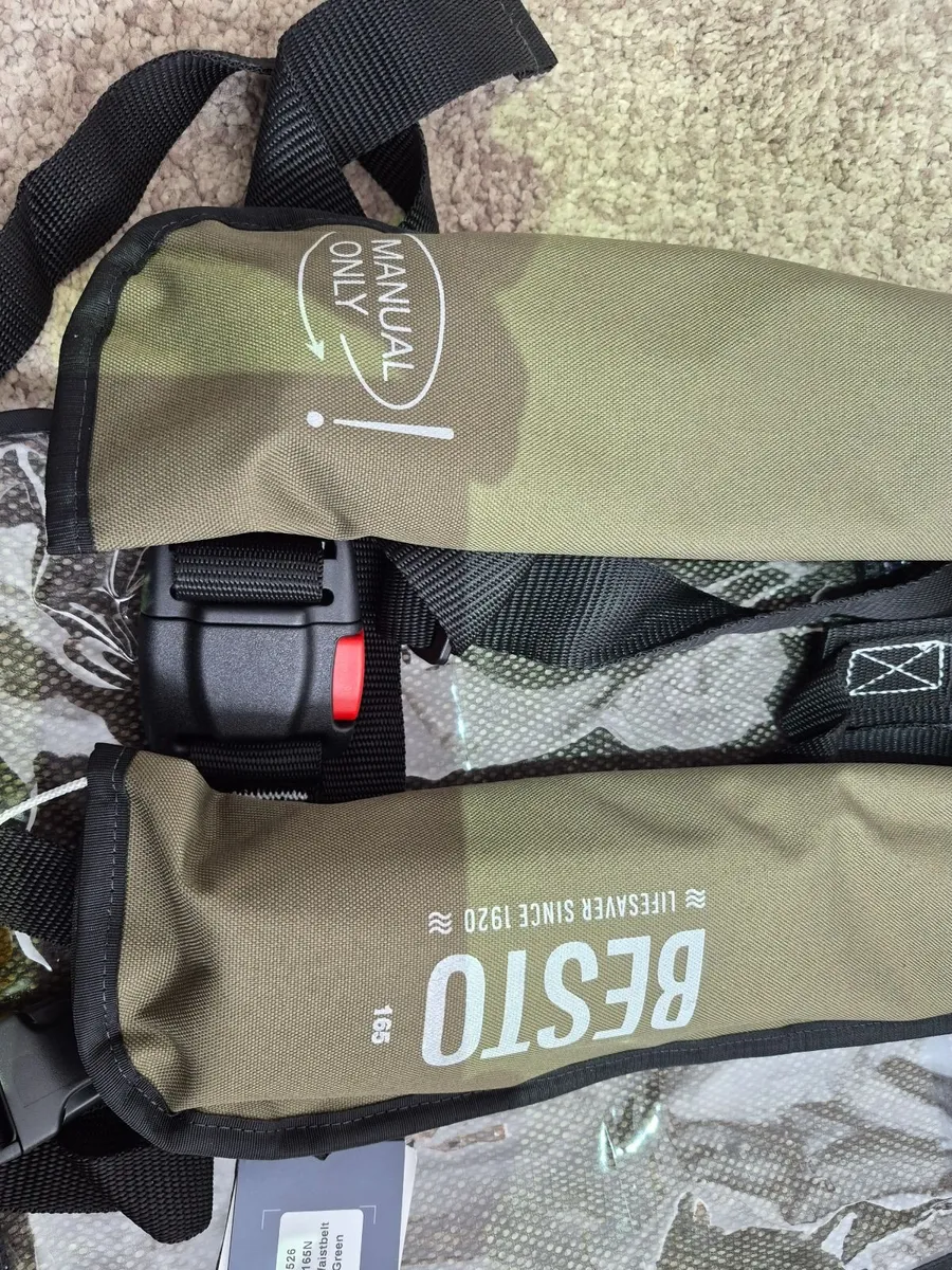 Besto 165N manual lifejacket - Image 3