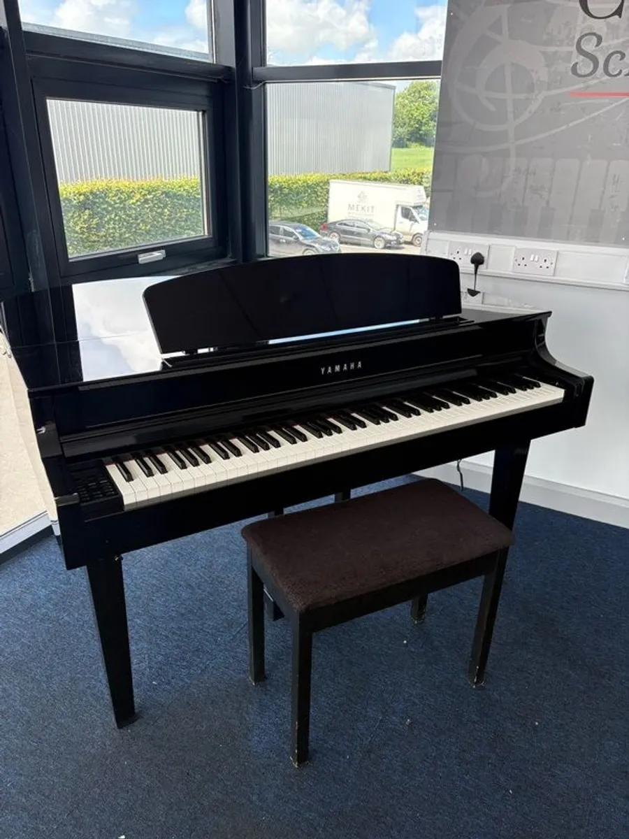 Yamaha Clp 565 Gp - Image 2