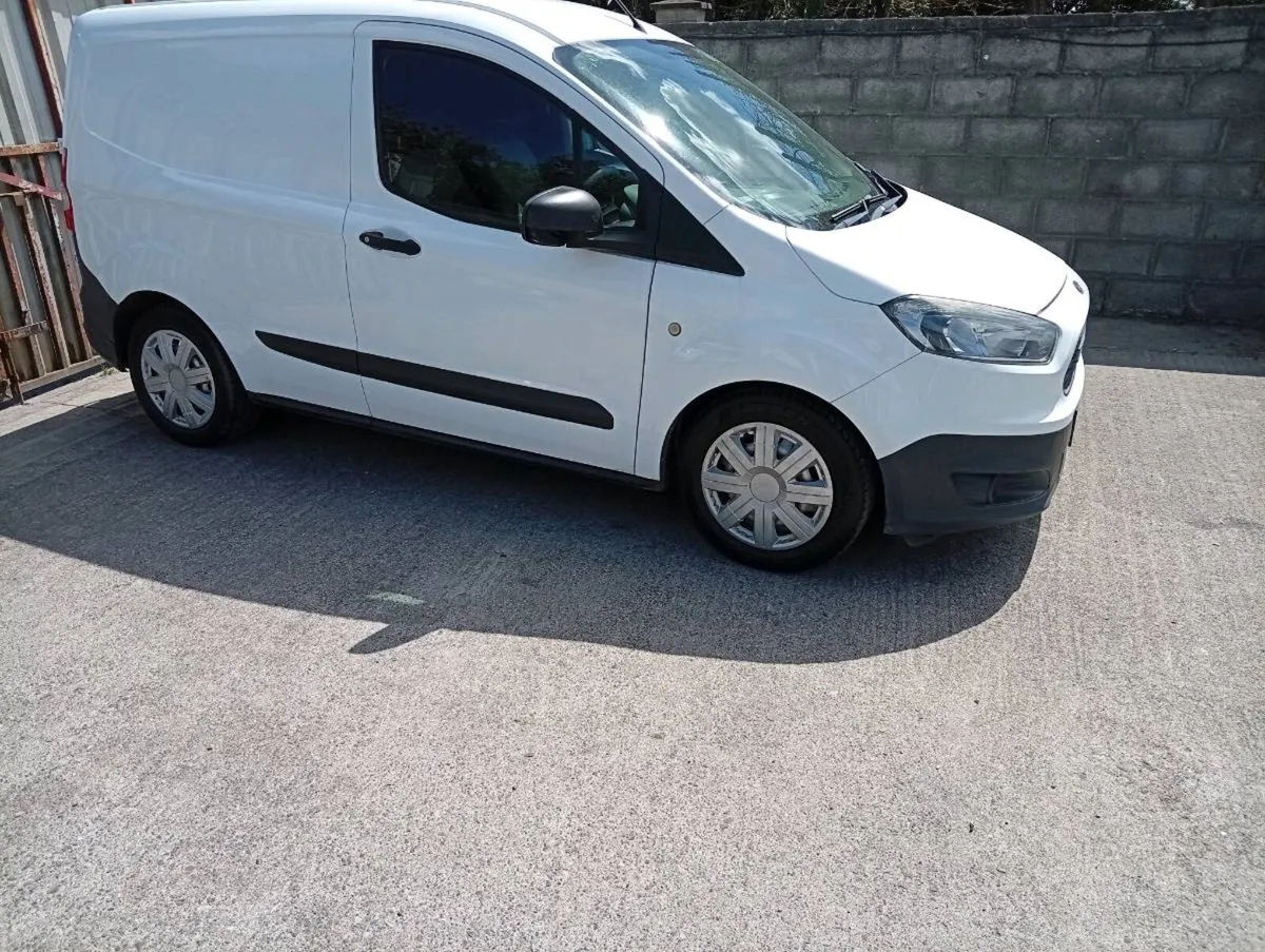 Ford transit courier - Image 1