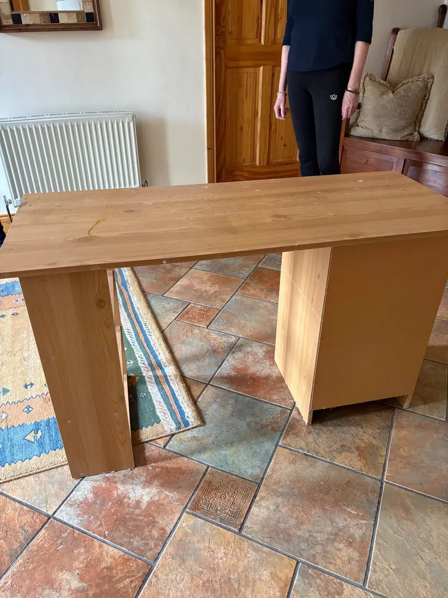 Desk - Image 4