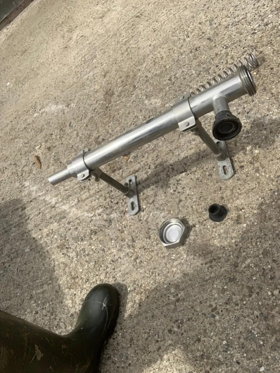 Milking Equipment - Image 2
