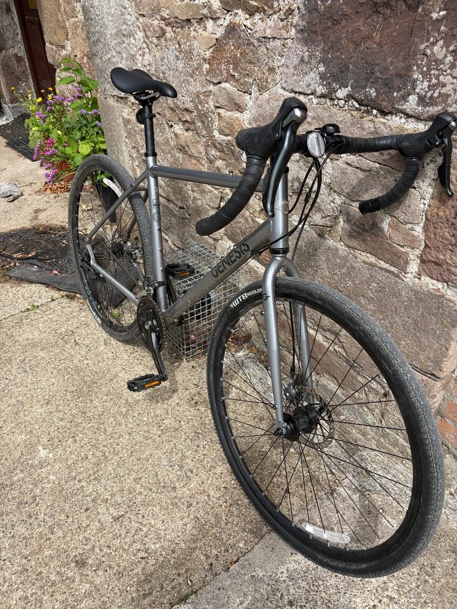 Genesis CDA 30 gravel bike - Image 2
