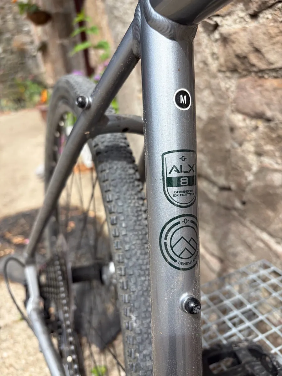 Genesis CDA 30 gravel bike - Image 4