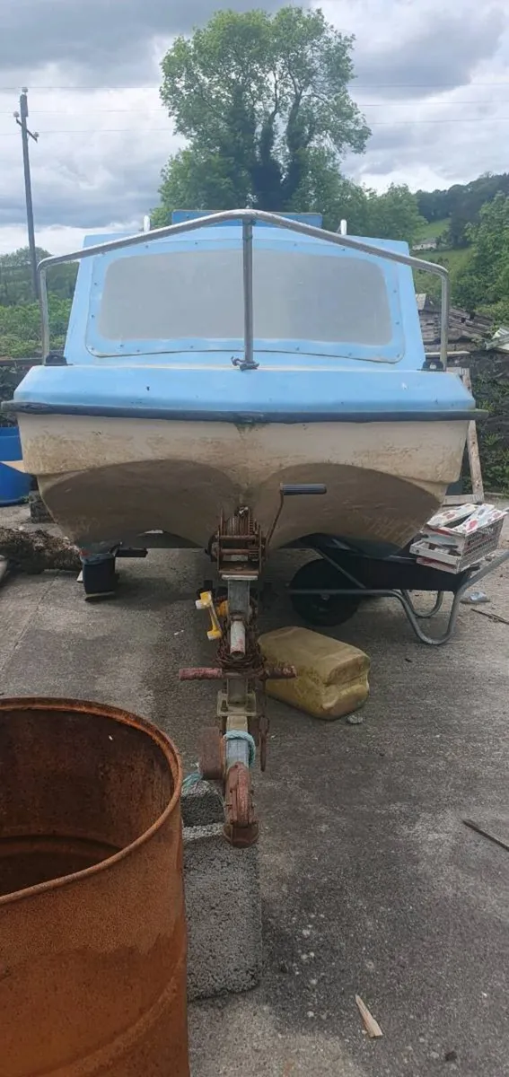 Boat - Image 1