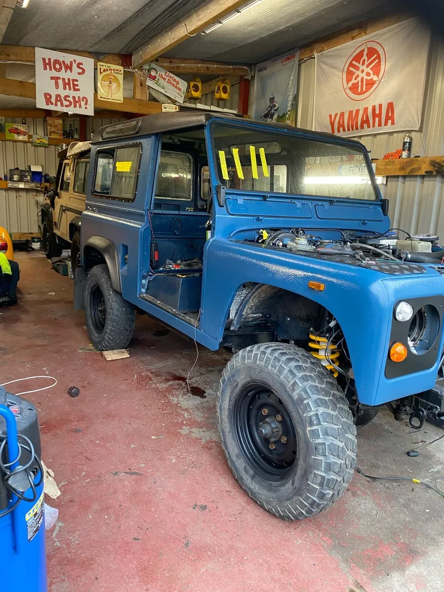 Land Rover defender - Image 3